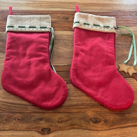 Two wool backed crewel snowman Christmas stockings. Primitive. - Picture 4 of 6